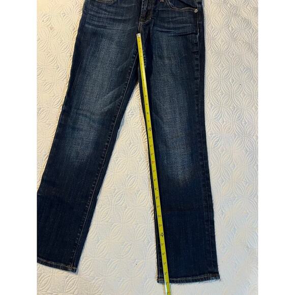 Lucky Brand Jeans
Excellent condition 
Size 2/26 - Picture 5 of 6